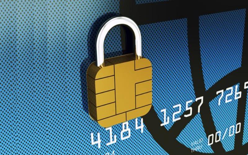 Smart card to protect against online fraud