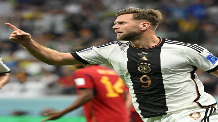 Classificações Dos Jogadores De Seleção Espanhola De Futebol X Seleção Alemã